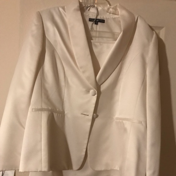 Preston & York Other - Suit skirt NWT